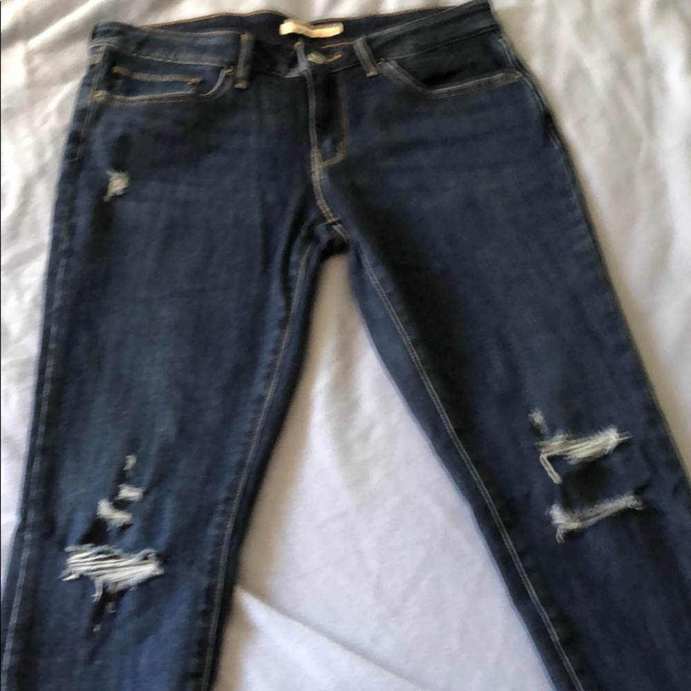 Levi’s 711 skinny jeans